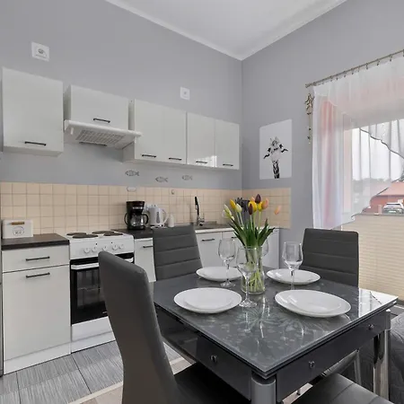 Appartement Polnocna Sypialnia, Taras & Parking By Renters Darłowo